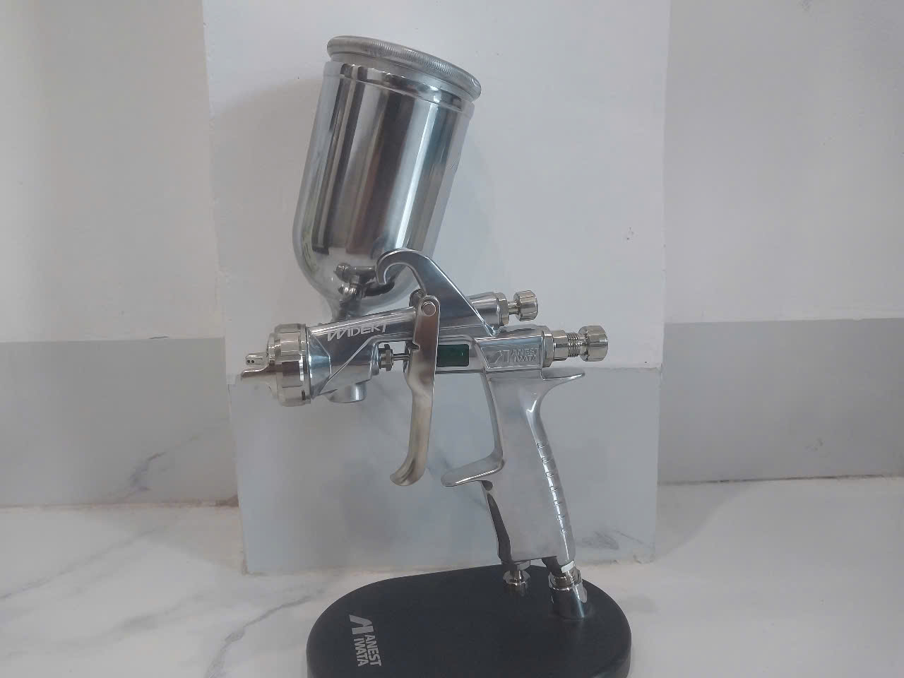 Súng phun sơn Anest Iwata WIDER1-13K1G